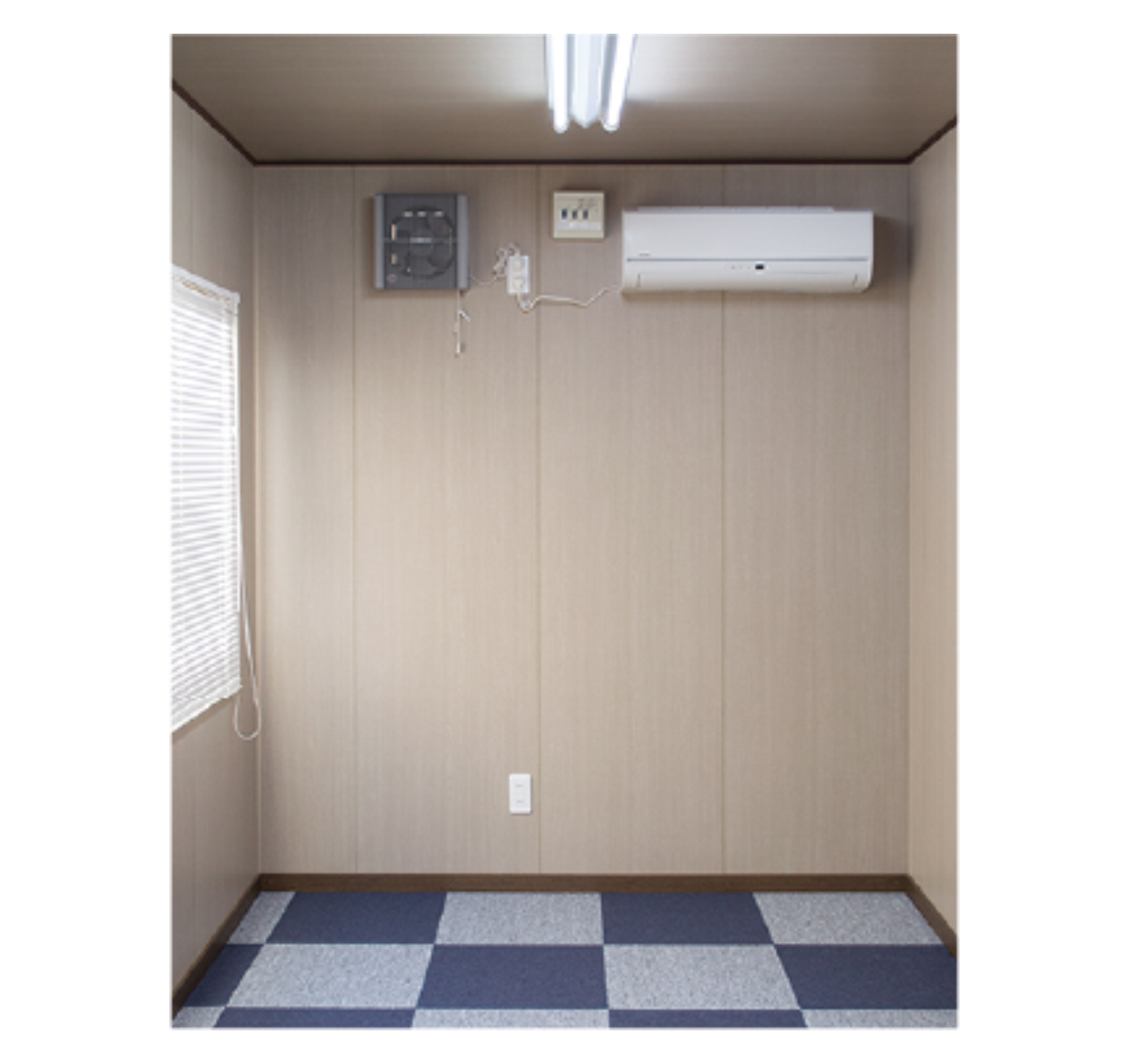 ソーラーシステムハウス室内 ソーラーシステムハウス室内